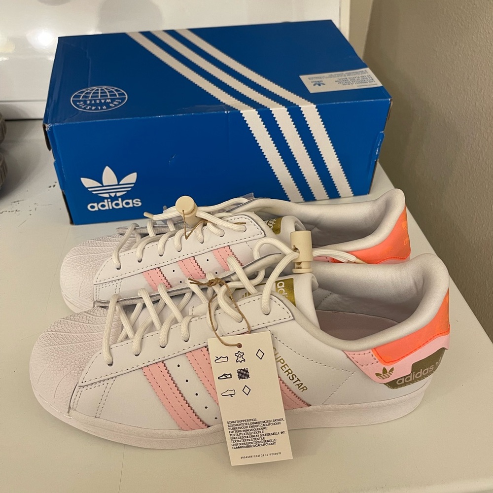 Adidas Superstar Sneakers 👟